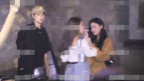 火箭少女又一成员黑料被扒,路边抽烟还乱扔烟头,大批粉丝脱粉