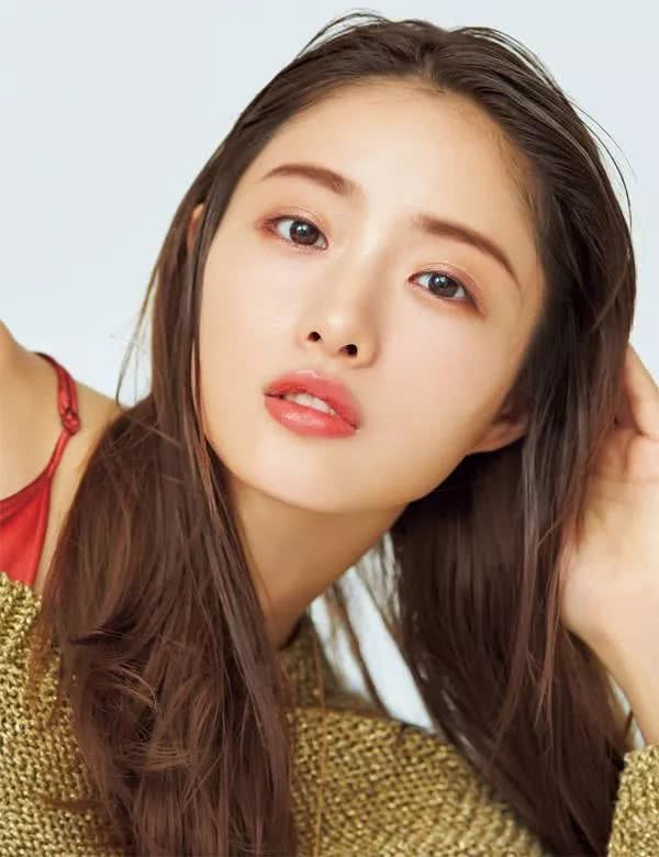 看多了流水线上的整容脸 是时候让她们来洗洗眼了