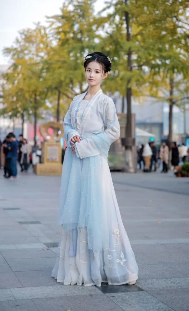 为什么降温总在周一？为什么妹纸们一直都这么美丽？