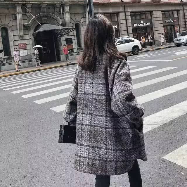 今年秋冬穿毛呢外套最好看，尤其适合小个子女生穿