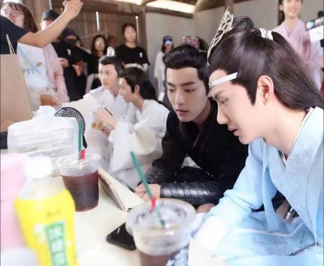 肖战王一博被传双十一晚会后约饭?到底还要不要“解绑”了