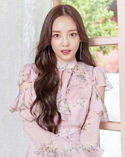 2005-2019自杀的韩国明星，以相同的方式离开，真的很可惜