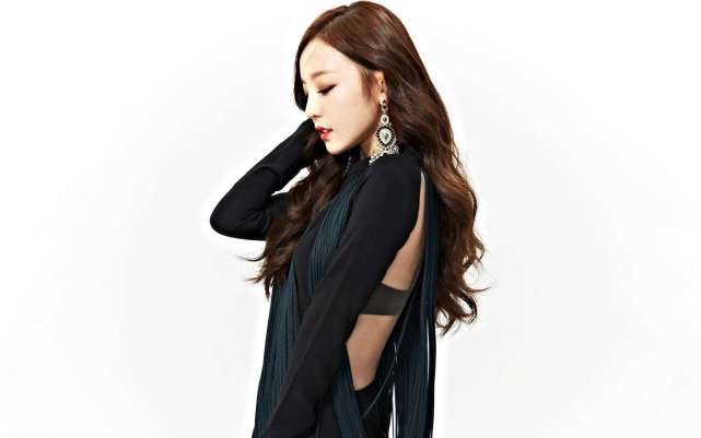 具荷拉去世生前最后一条INS曝光,躺在床上流露轻生迹象