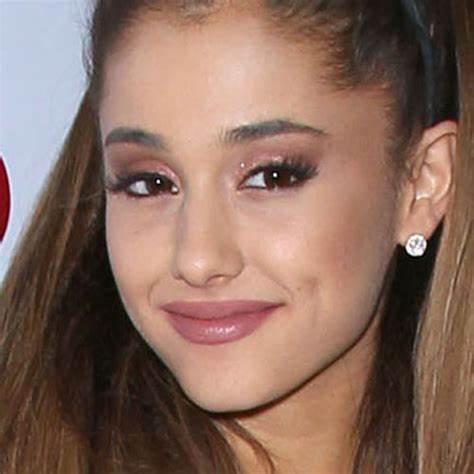 黑皮女孩不配看李佳琦直播？2019年了，肤色歧视应该被消灭了