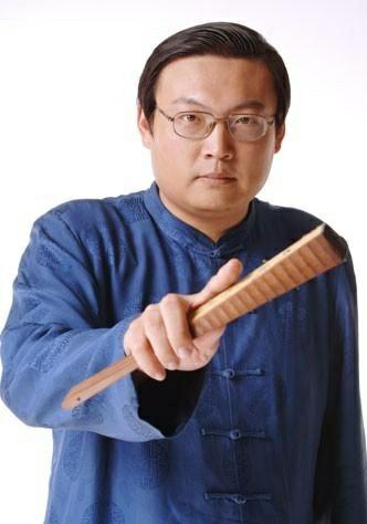 梁宏达节目全部都被停播了,原因究竟是什么呢?