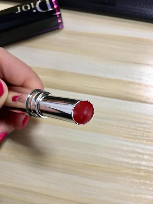 爆款显白色号试色,这样的口红你喜欢嘛