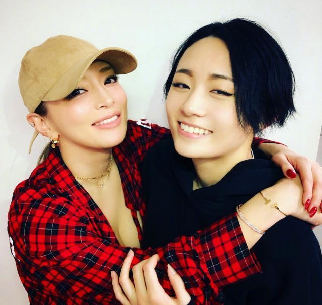 左耳失聪,绯闻与争议缠身,被万千少女迷恋的滨崎步