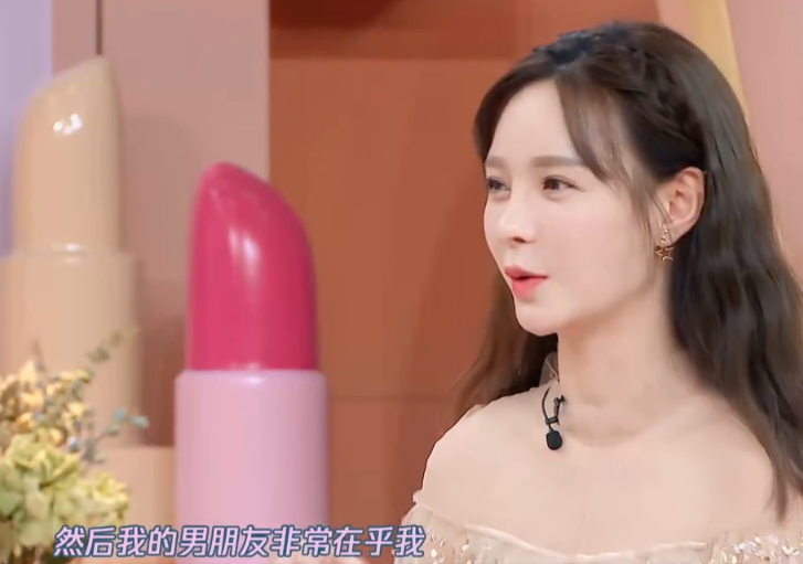 彭昱畅想亲Mike解决难题!何炅吐槽他太横,沈梦辰却直言被撩到了