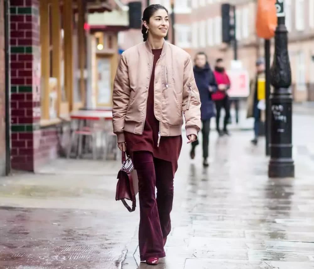 今年秋冬最火的外套是它，遮肉保暖还有个性