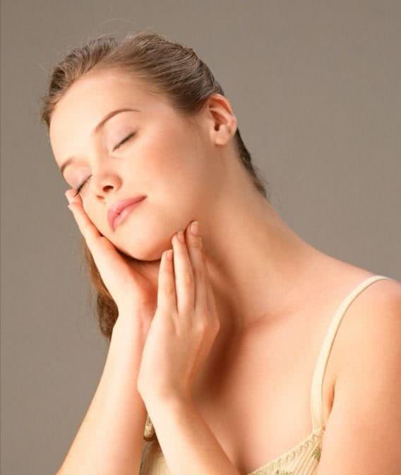 为什么不爱保养的女性肌肤却最好？很多人都不懂，答案其实很简单