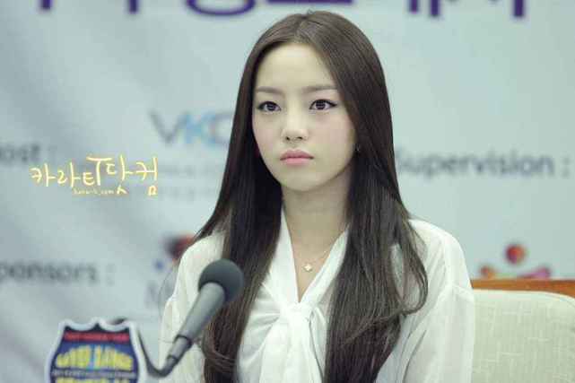 具荷拉去世生前最后一条INS曝光,躺在床上流露轻生迹象