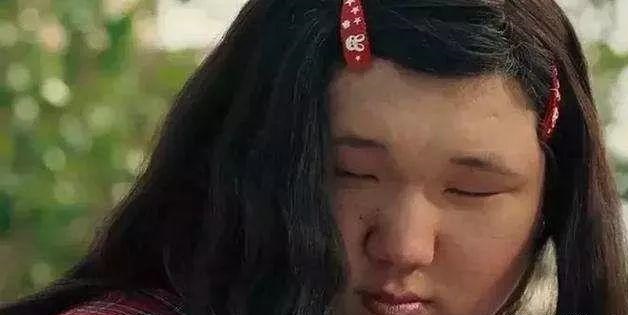 还记得《长江七号》巨型班花吗?真实身份曝光:只有星爷请得动