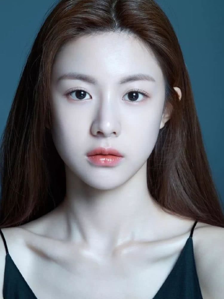 看多了流水线上的整容脸 是时候让她们来洗洗眼了