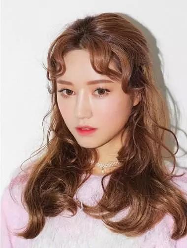 发际线愁人的妹子看过来!这样弄真的美炸天!