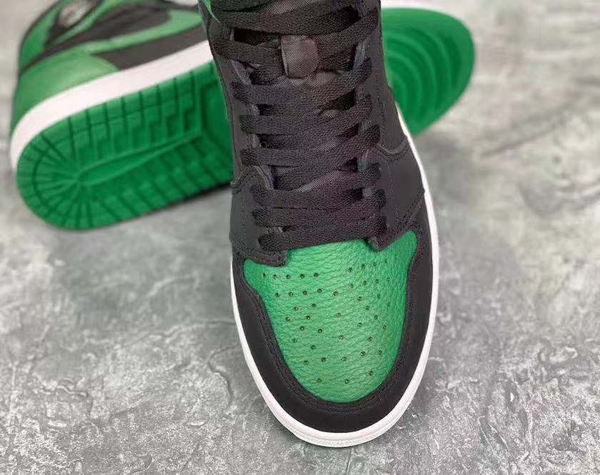 今年的 Air Jordan 1 都没抢到?不要惊慌,明年还有这款黑绿在等你!