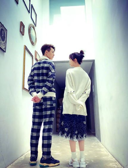李现在线为杨紫庆生,两人合体那刻,仿佛“佟年夫妇”又回来了!