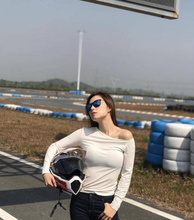 TVB新晋女神热播剧被称“威龙潘金莲”内地拍节目大秀身材