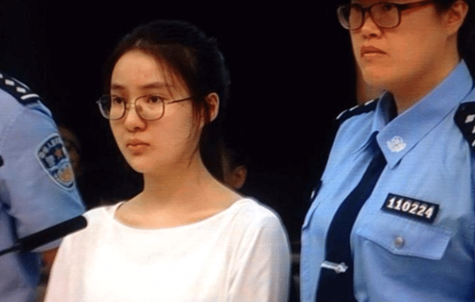 “第一网红”郭美美出狱4个月，改名换脸重回奢靡生活！