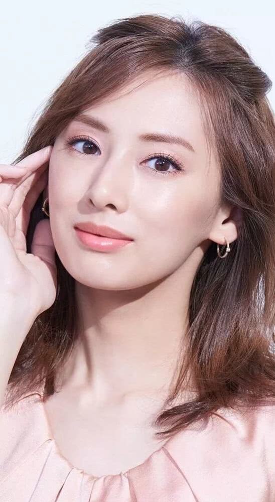 看多了流水线上的整容脸 是时候让她们来洗洗眼了