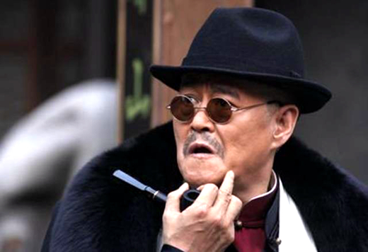 赵本山背景到底有多强大?看看他和别人的合照,网友:惹不起!