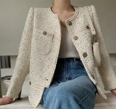 今年秋冬最流行6款外套，运动风气质风淑女风，你想要的这里都有