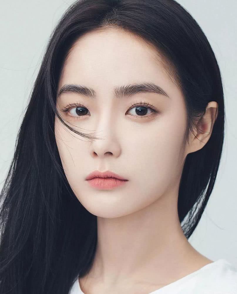 看多了流水线上的整容脸 是时候让她们来洗洗眼了