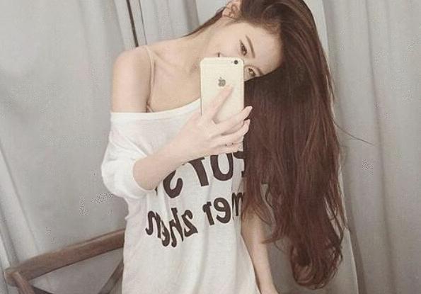 被封为“极品女神”的她，身材太撩人，网友：不愧是直男的心头肉