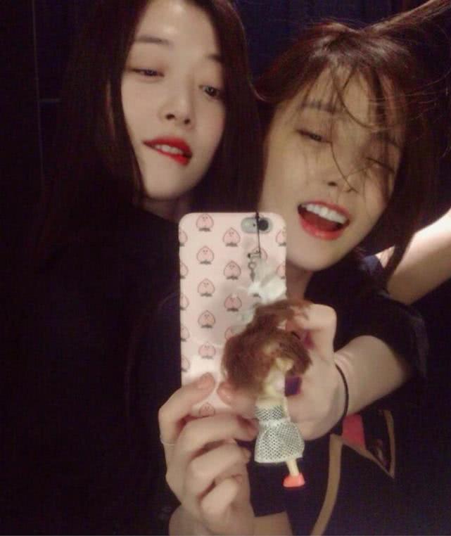 具荷拉去世生前最后一条INS曝光,躺在床上流露轻生迹象