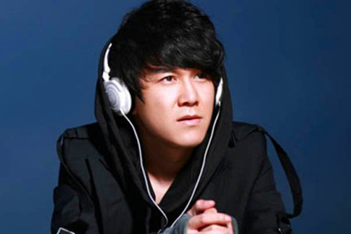 史上最悲催的歌手,写的歌曲谁唱谁红,自己却始终火不起来