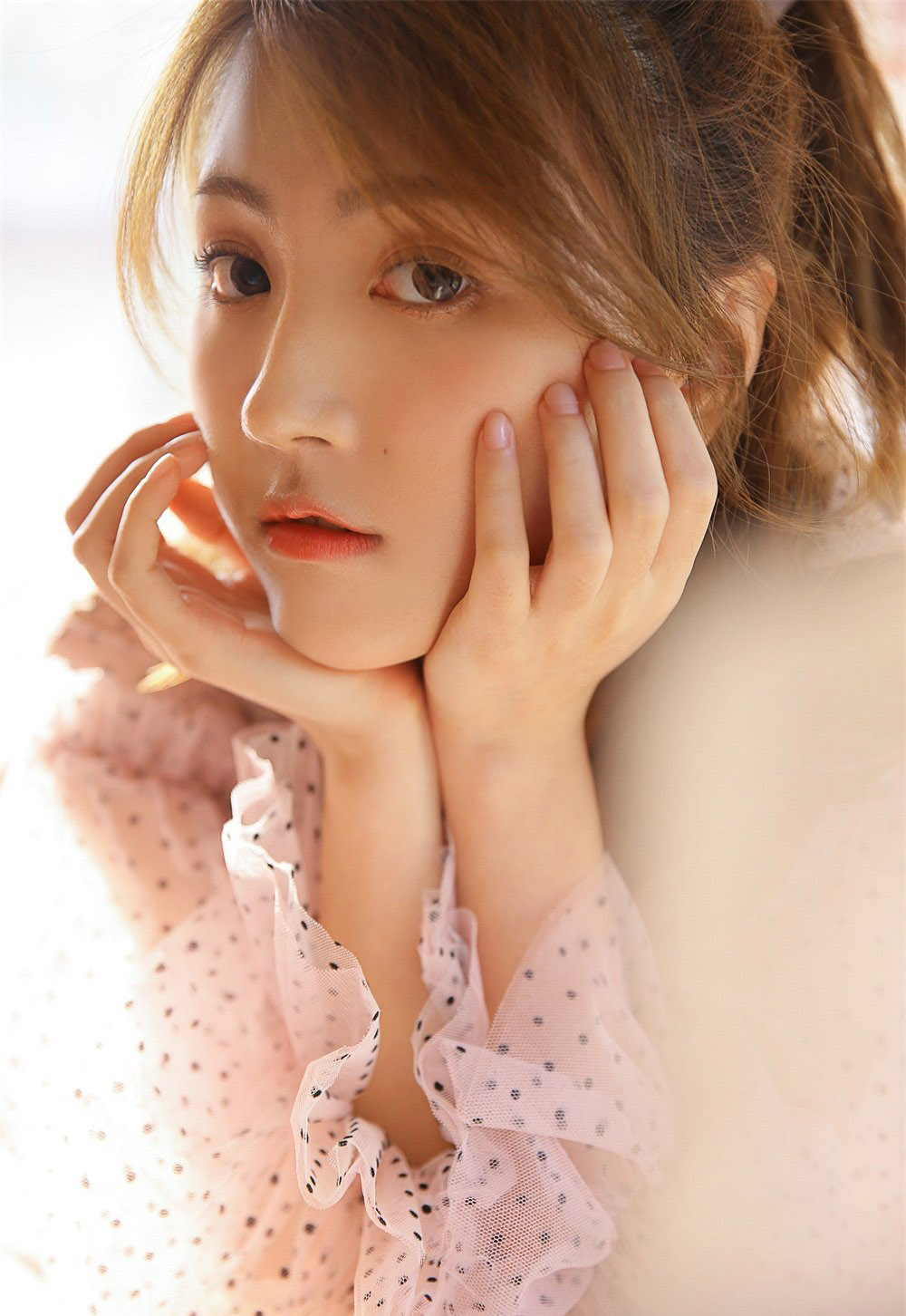 大胆美女尤物性感私房诱惑写真