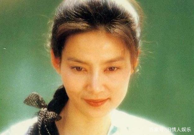 他和影后潘虹离婚,一见钟情爱上央视主持人,72岁成这样!