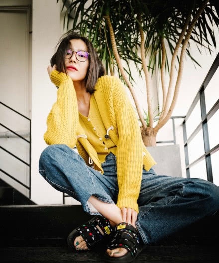 秋冬内搭怎么选？和刘雯一起内搭的高段位穿搭，温暖又青春