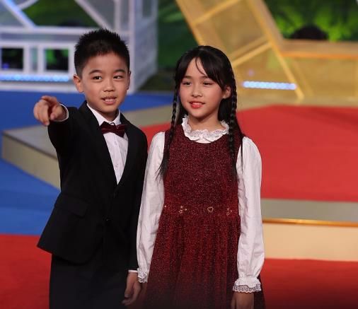 扒扒金鸡奖十大明星同框,陶虹调侃徐峥头发少,邓超孙俪土味比心