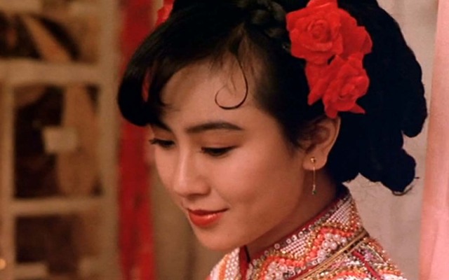 这位美女明星曾红极一时,齐名林青霞关之琳,后被富商抛弃,至今未嫁