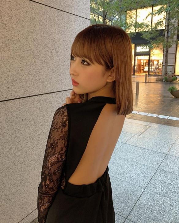 次时代辣妹超绝可爱！日杂00后人气模特伊藤桃々大波美图来袭