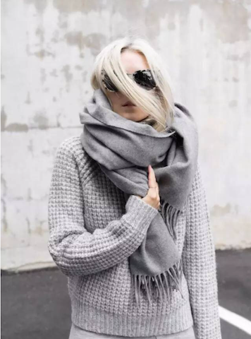 什么颜色穿上更显高级感?买衣服前这几个颜色一定要了解下