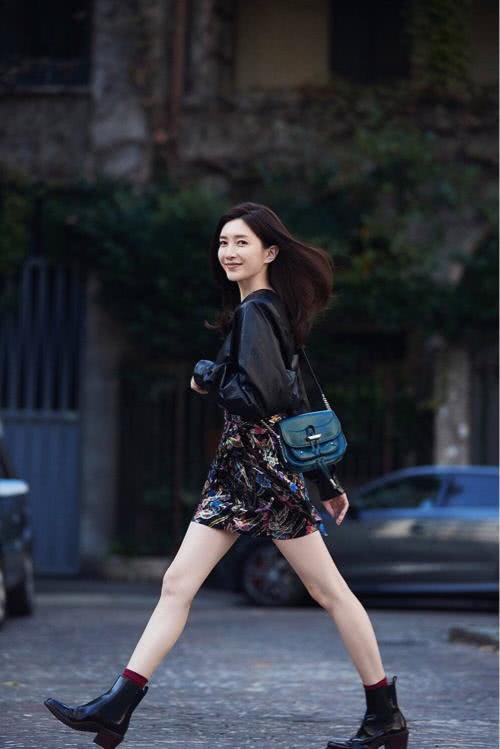 江疏影也太会穿了吧,西装外套搭配短裙,妥妥时尚种草机