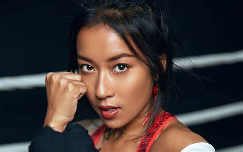 黑皮女孩不配看李佳琦直播？2019年了，肤色歧视应该被消灭了