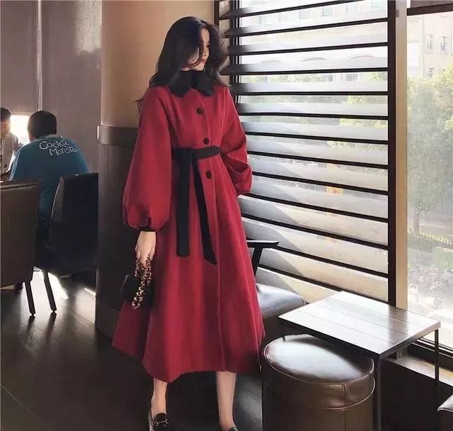 秋冬季呢大衣穿对了变高级还好看！会穿搭的妹纸平价大衣穿出大牌范