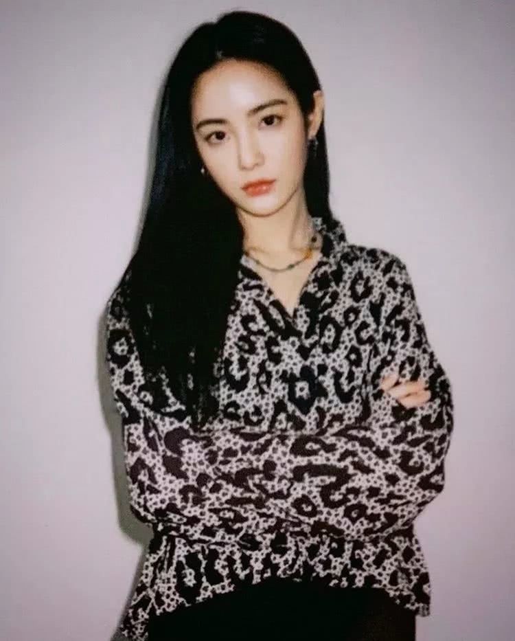 看多了流水线上的整容脸 是时候让她们来洗洗眼了