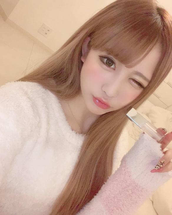 次时代辣妹超绝可爱！日杂00后人气模特伊藤桃々大波美图来袭