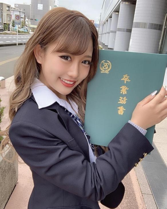 次时代辣妹超绝可爱！日杂00后人气模特伊藤桃々大波美图来袭