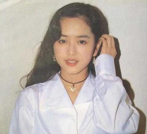 林志颖苦追她3年被拒，在当红时退圈嫁富商，现在落魄成这样