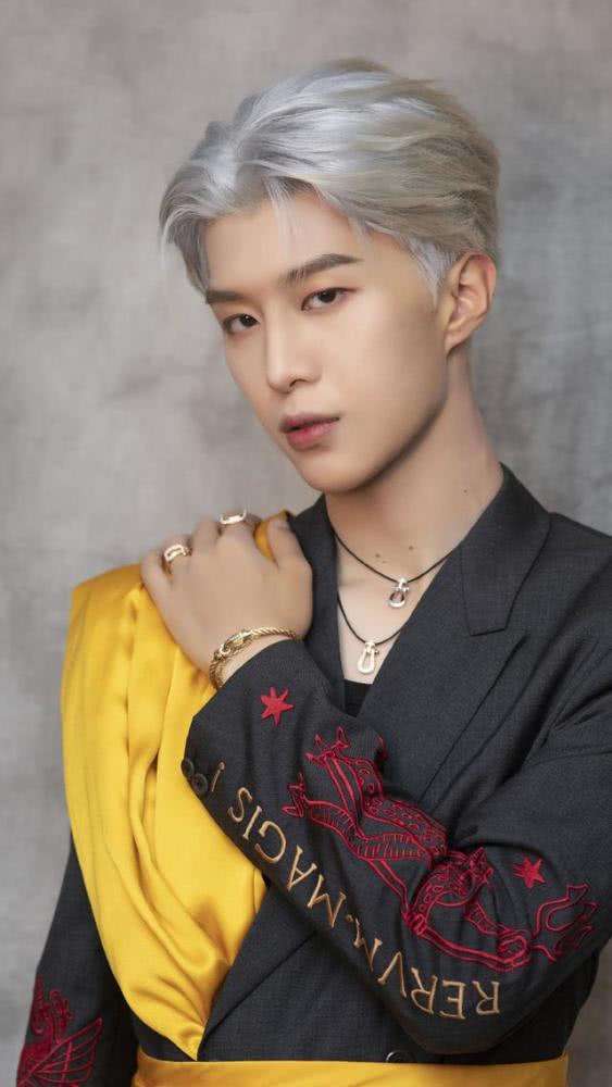 爱豆白发造型大赛，朱正廷灵超范丞丞上榜