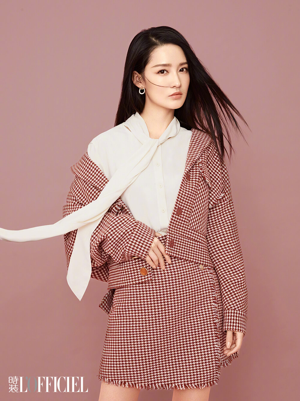 美女李沁登时尚杂志甜美风格写真图片