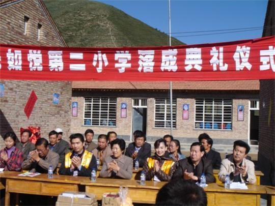 传奇女富豪邝美云：14岁打工养家，拒做赌王五太，靠自己成为豪门