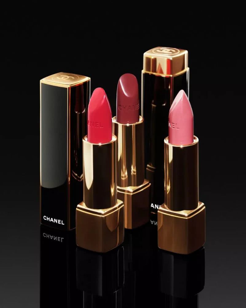 没想到周黑鸭的彩妆礼盒和香奈儿居然不分上下