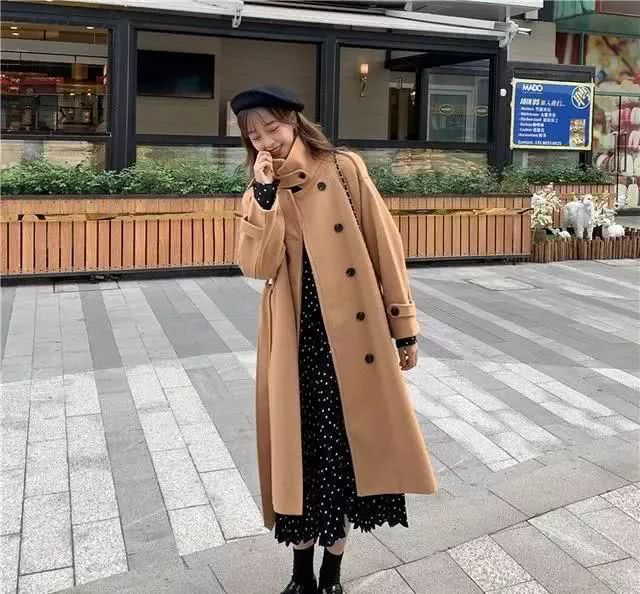 秋冬季呢大衣穿对了变高级还好看！会穿搭的妹纸平价大衣穿出大牌范