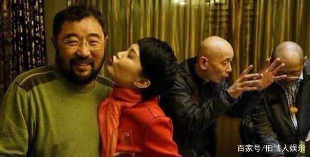 他和影后潘虹离婚,一见钟情爱上央视主持人,72岁成这样!