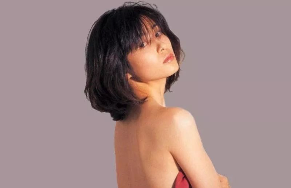 日本有一位奶萌版热巴，同样的五官却又软又甜